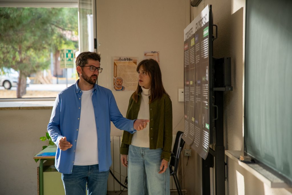 Adán Pichardo dando indicaciones a Veki Velilla