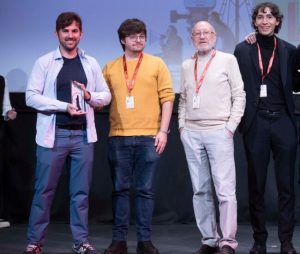 Christian, Gerardo y Adán recogiendo el premio del 50 Festival Iberoamericano de Huelva por Tristes Tigres
