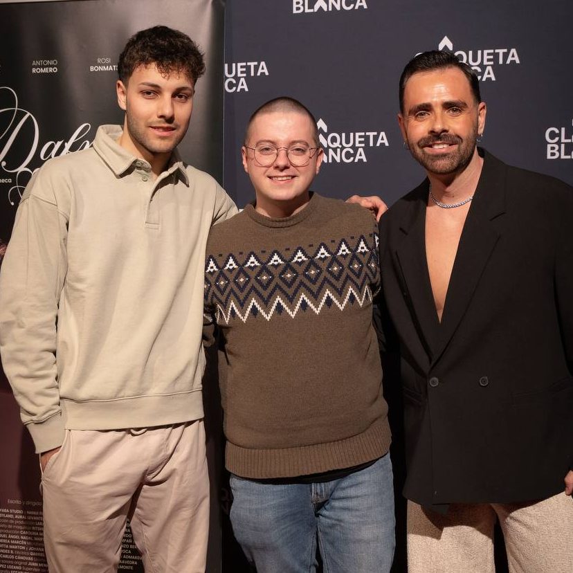 Dafne-y-pol-photocall-evento